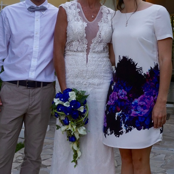 Unique dress 💜 - Picture 2 of 2